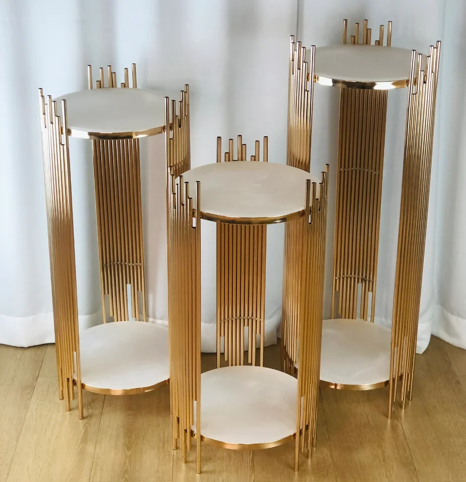 Dessert Table Backdrop - Gouden ronde metalen sokkels, standaards voor